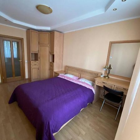Apartment Mala Zhytomyrska 10 Kiev Esterno foto