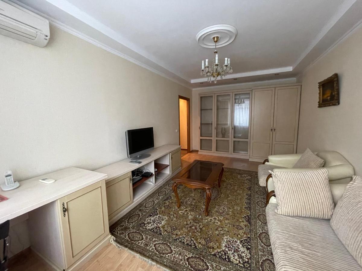 Apartment Mala Zhytomyrska 10 Kiev Esterno foto